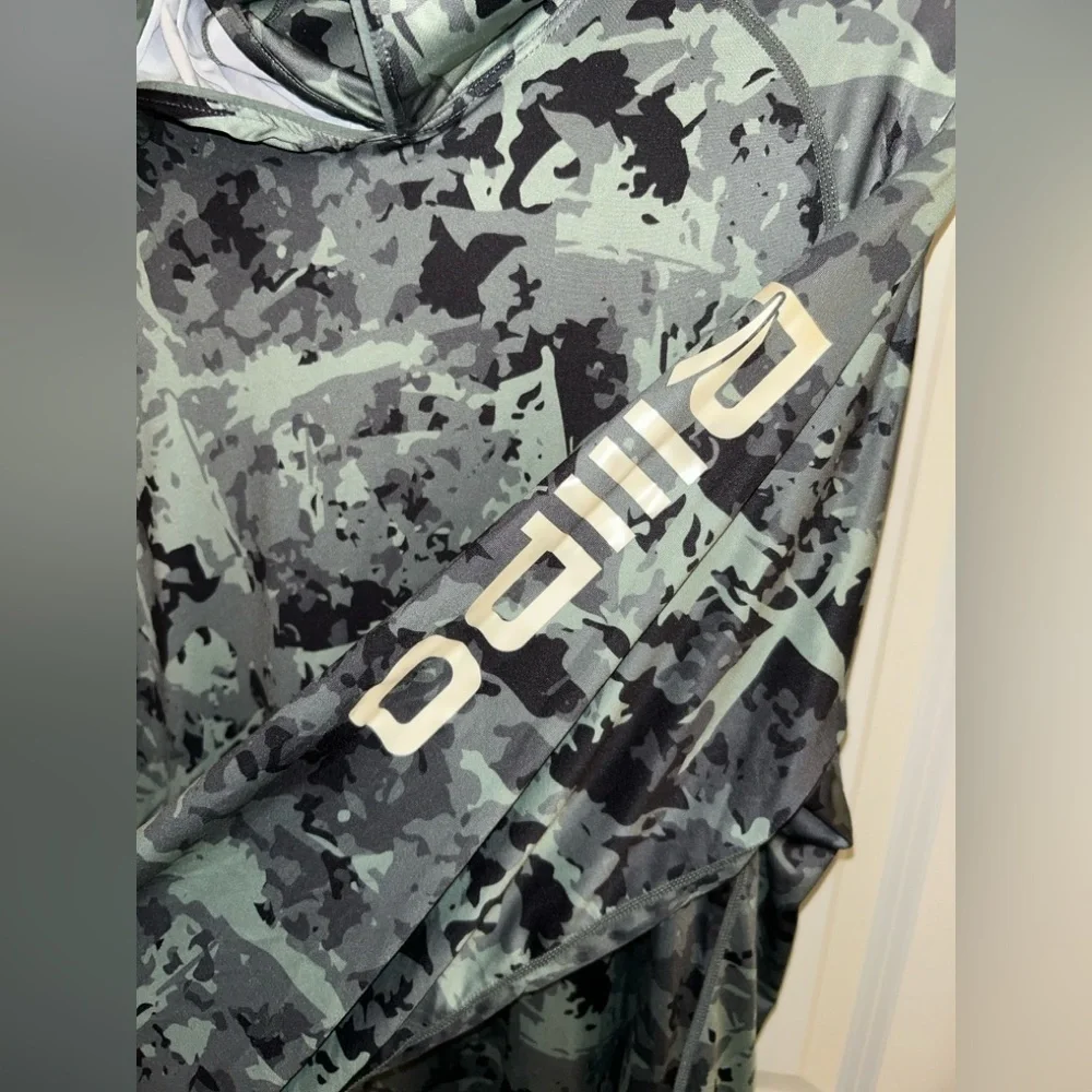 RIIPO Camouflage Long Sleeve Rash Guard/ Fishing Shirt